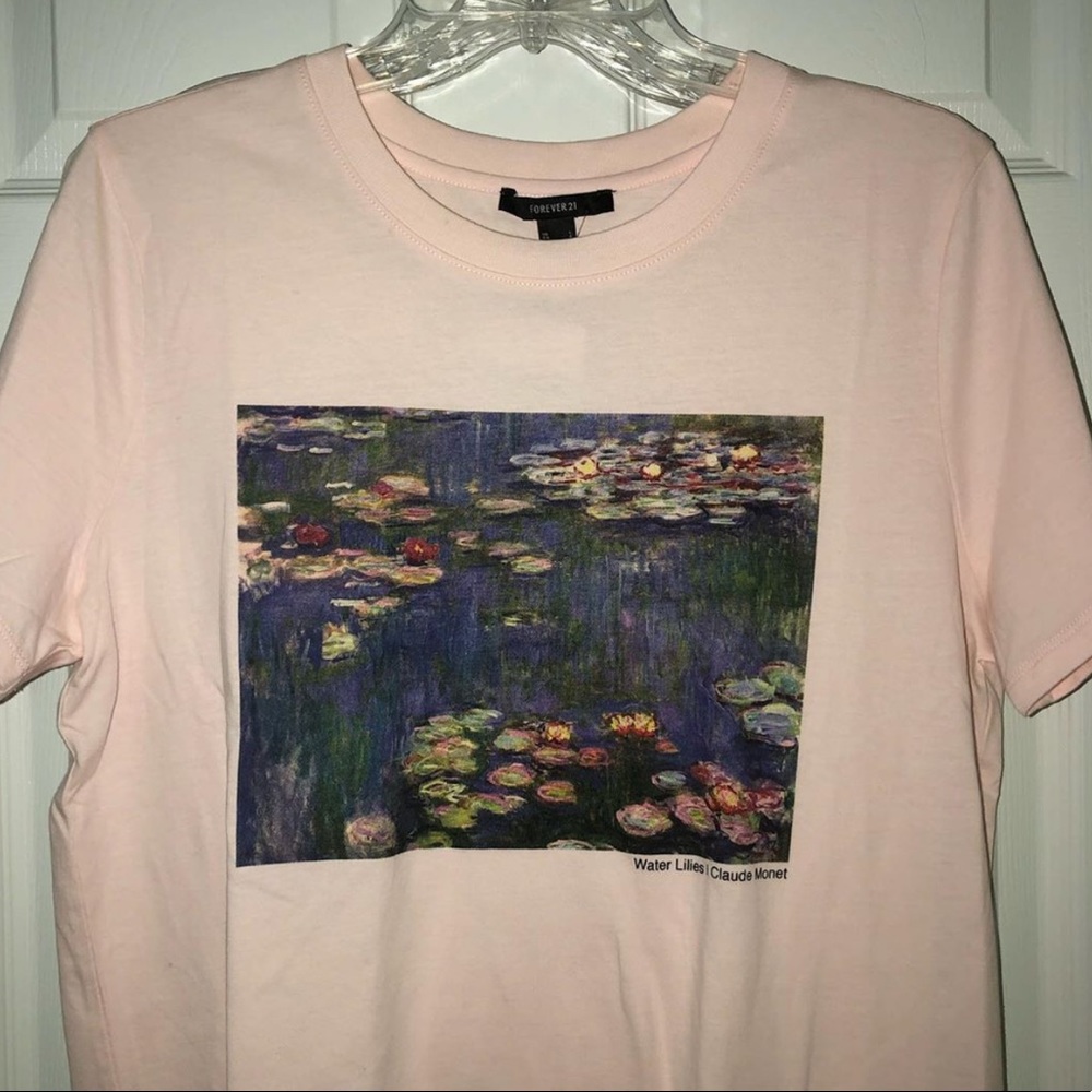 Baby pink t-shirt w/ Claude Money’s Water Lillies